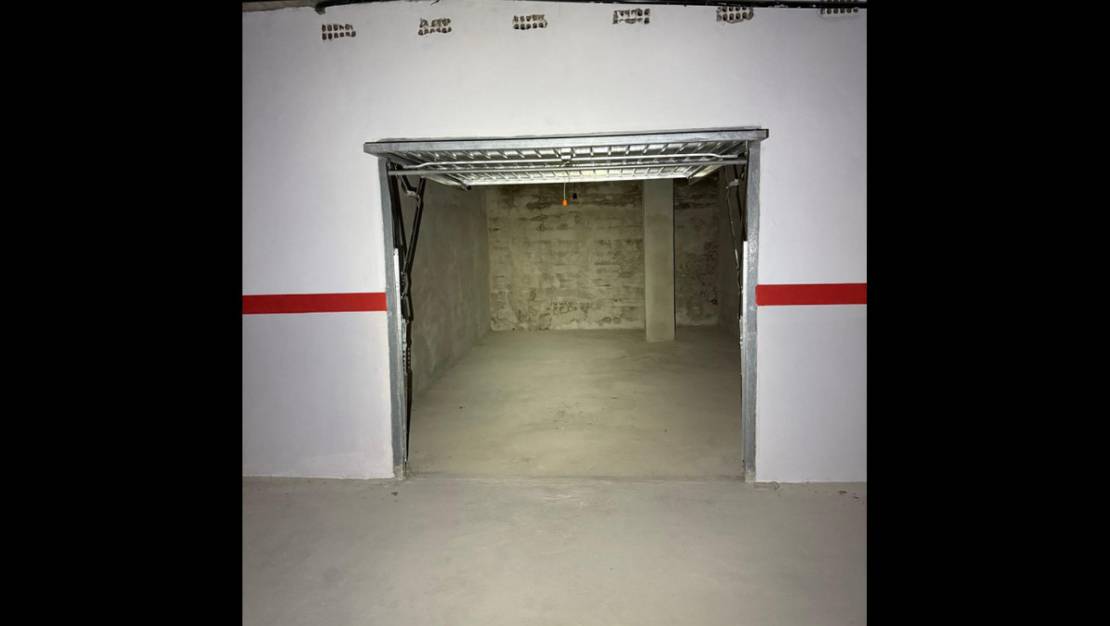 Venta - Garaje - Torrevieja - Torrevieja Centro