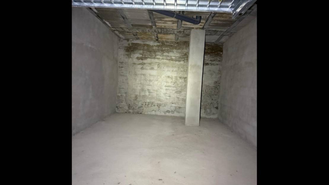 Venta - Garaje - Torrevieja - Torrevieja Centro