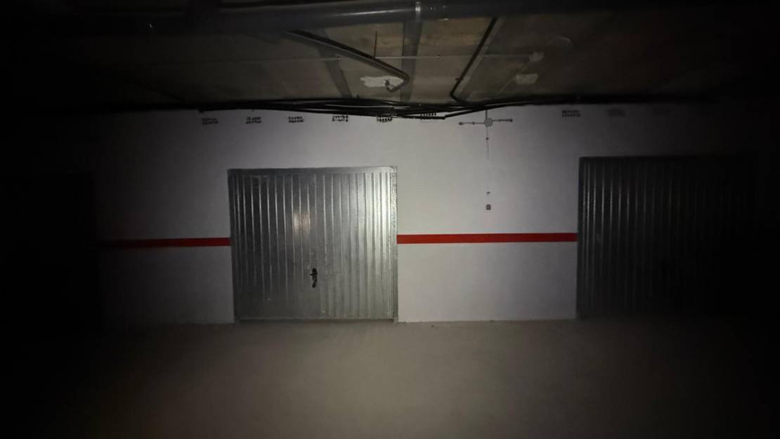 Venta - Garaje - Torrevieja - Torrevieja Centro