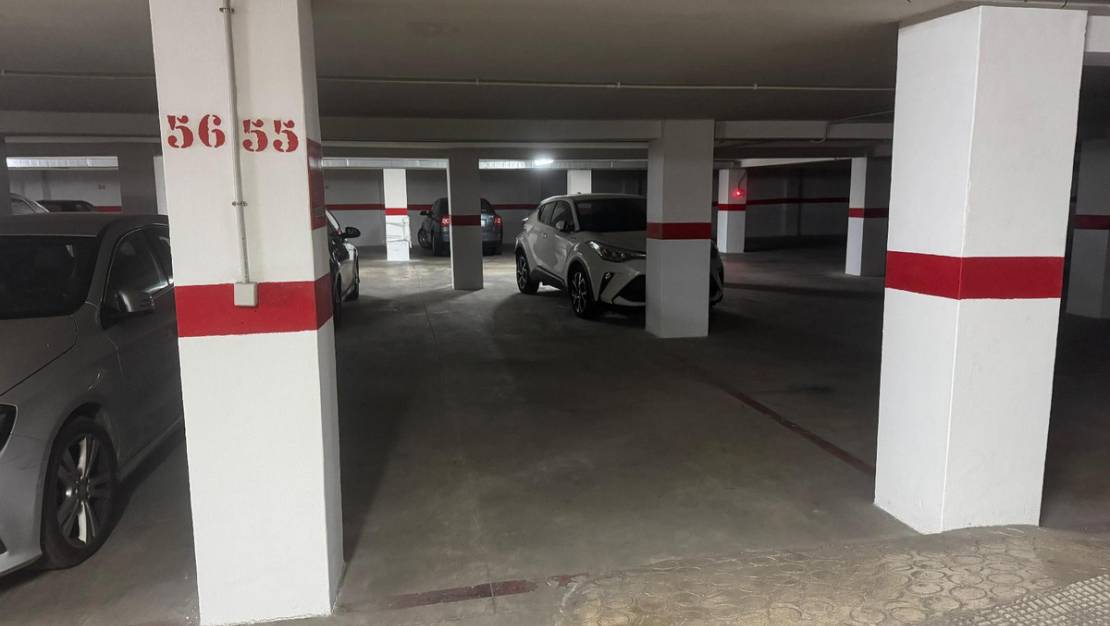 Venta - Garaje - Torrevieja - Torrevieja Centro