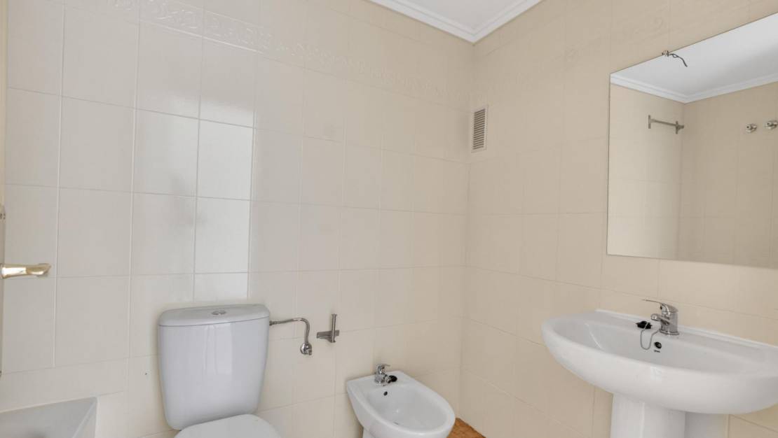 Venta - Ground Floor - Torrevieja - El limonar