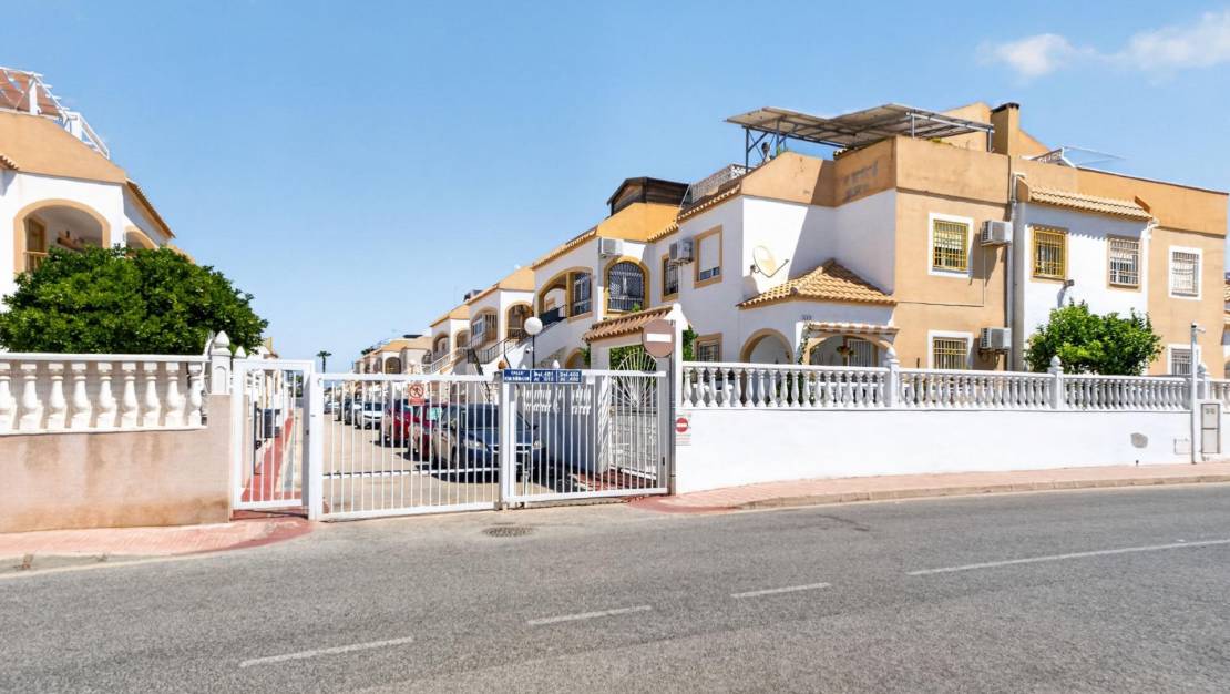 Venta - Ground Floor - Torrevieja - El limonar