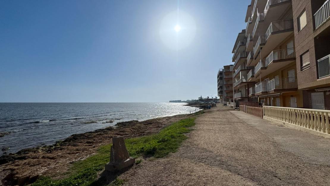 Venta - Ground Floor - Torrevieja - Playa de los Naufragos
