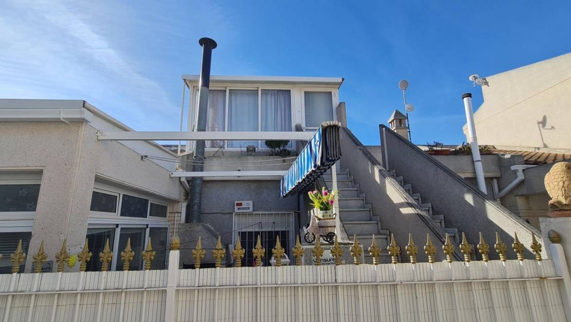 Venta - House - Torrevieja - Aguas Nuevas