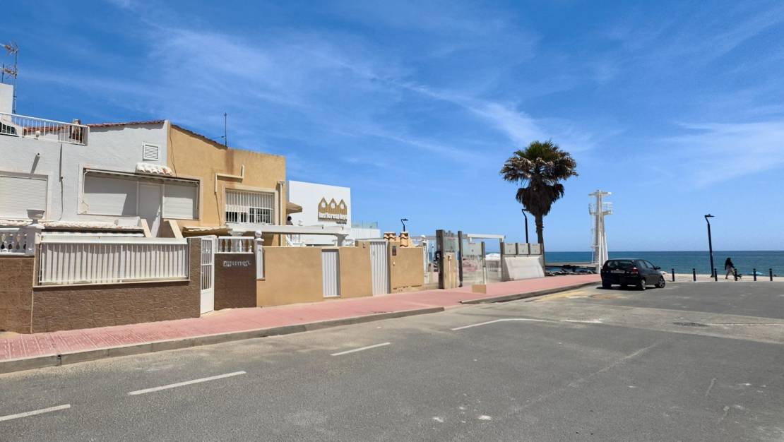 Venta - Terraced house - Torrevieja - La Mata