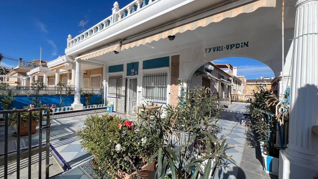 Venta - Terraced house - Torrevieja - La Mata
