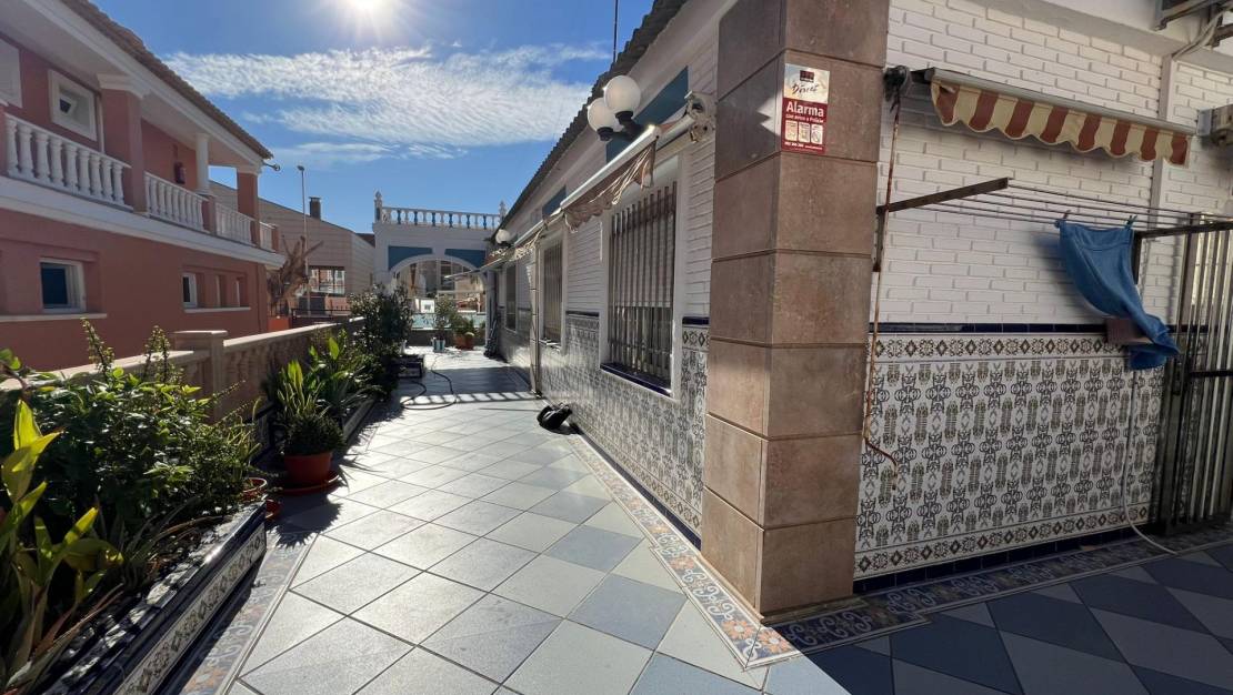 Venta - Terraced house - Torrevieja - La Mata