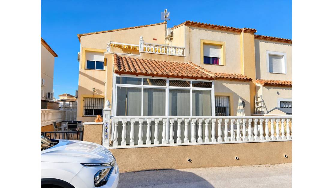 Venta - Town House - Algorfa - Algorfa Centro
