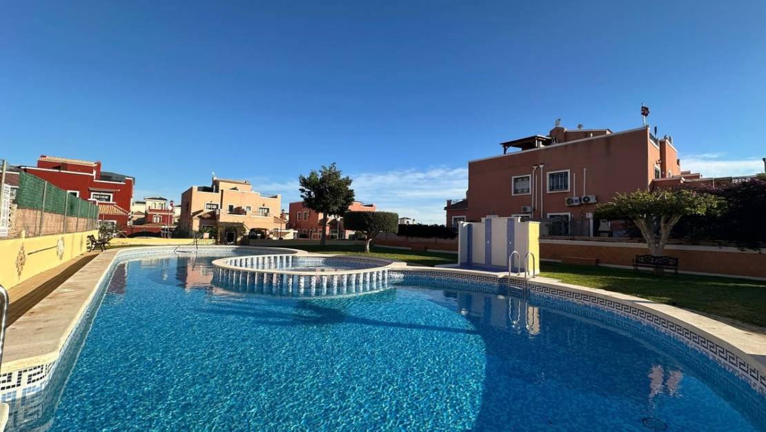 Venta - Town House - Los Montesinos - Los Montesinos Centro