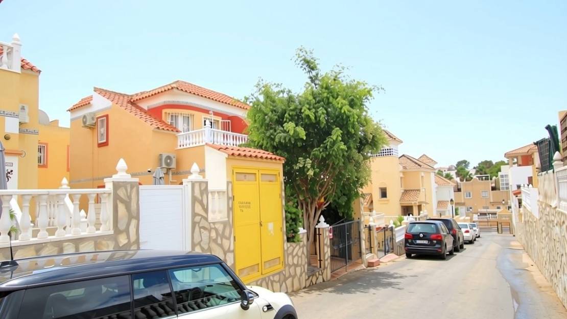 Venta - Town House - Orihuela - Villamartin