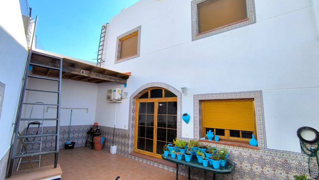 Venta - Town House - Sax - Sax Centro