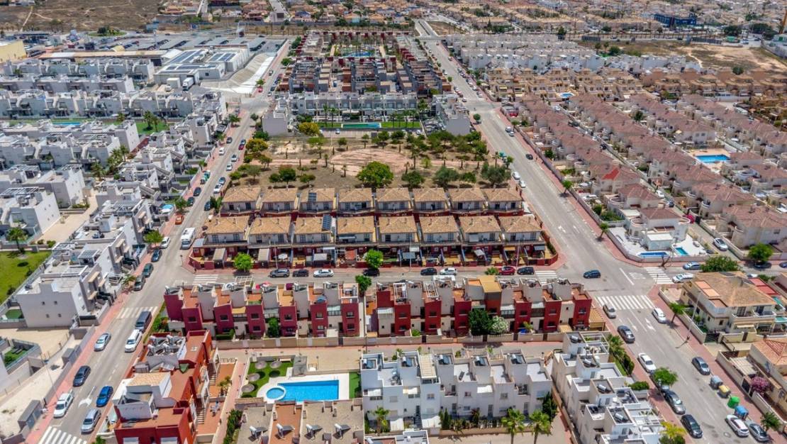 Venta - Town House - Torrevieja - Aguas Nuevas
