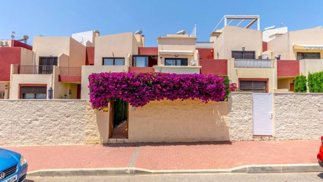 Venta - Town House - Torrevieja - Aguas Nuevas