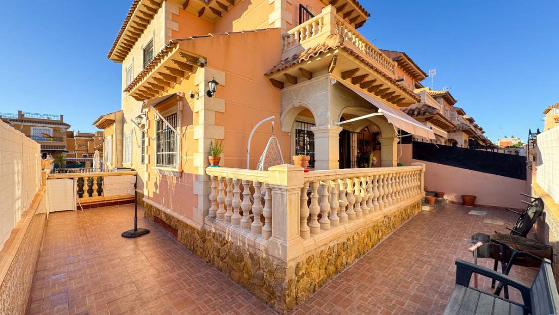 Venta - Town House - Torrevieja - Aguas Nuevas