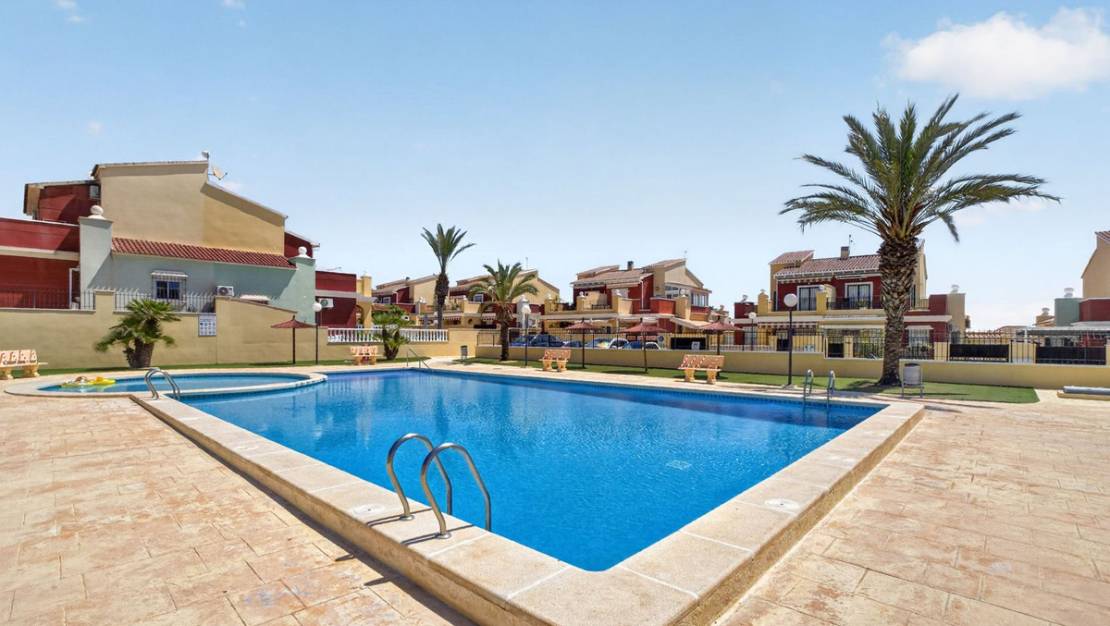 Venta - Town House - Torrevieja - Aguas Nuevas
