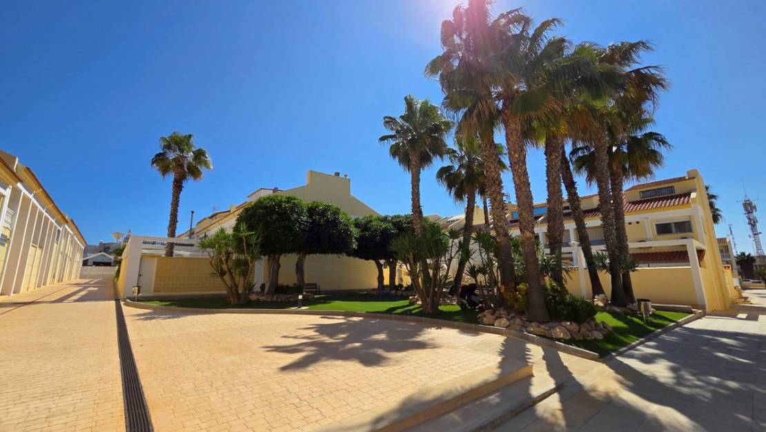 Venta - Town House - Torrevieja - La Mata