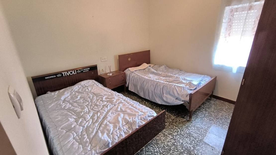 Venta - Town House - Yecla - Raspay