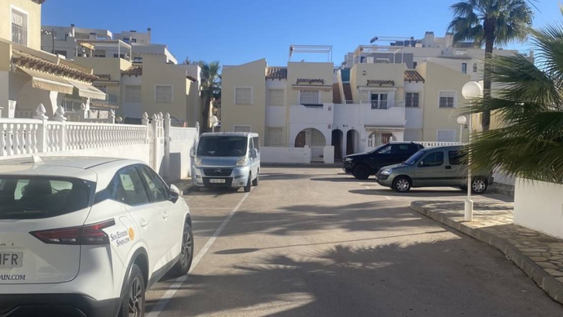 Venta - Townhouse Semi detached - Villamartin