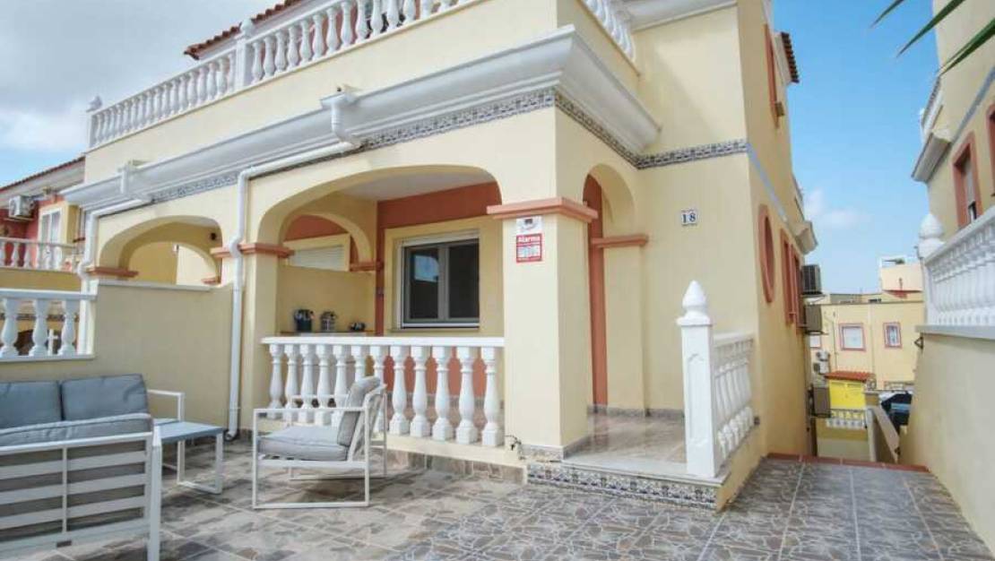 Venta - Townhouse Semi detached - Villamartin