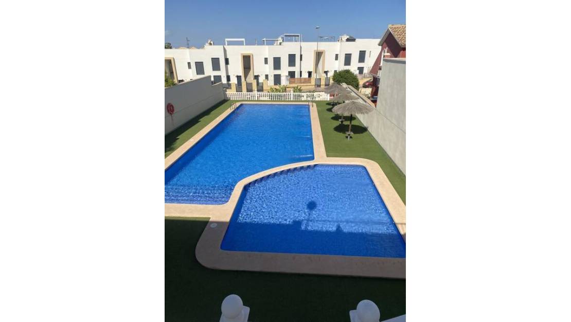 Venta - Townhouse Semi detached - Villamartin