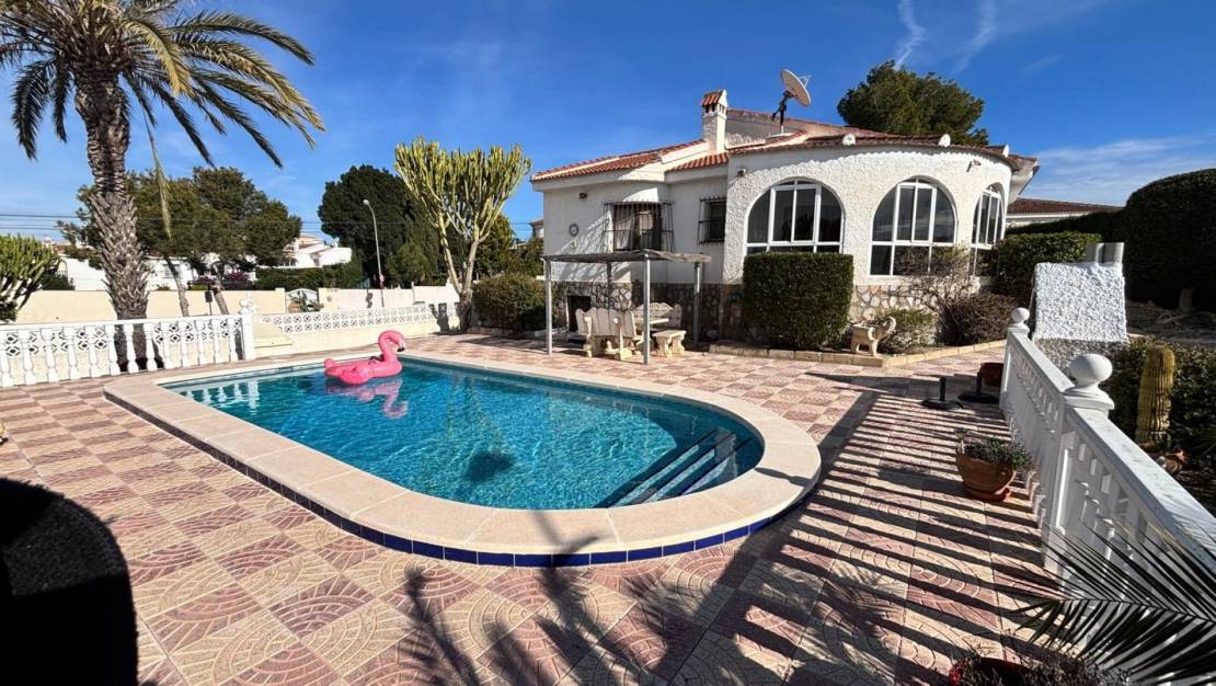 Venta - Villa / Detached - Ciudad Quesada - CENTRO