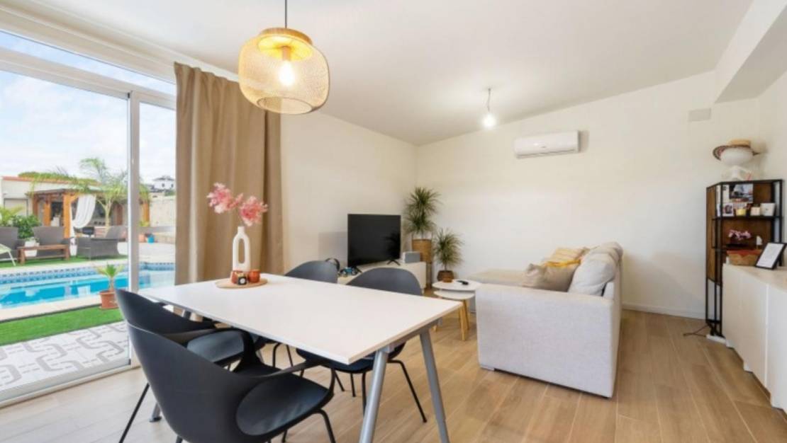 Venta - Villa / Detached - Ciudad Quesada - Quesada Center