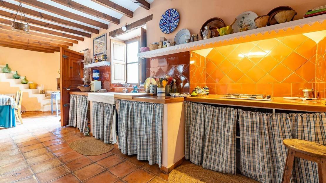 Venta - village house - Los Martinez Del Puerto - Los Martínez del Puerto