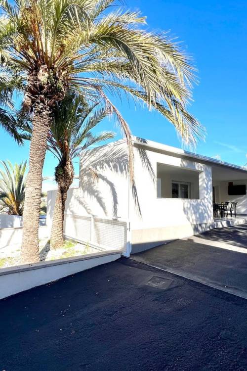 Villa - Sale - Elda - Elda Centro