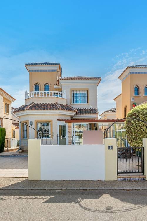Villa - Sale - Guardamar del Segura - Guardamar del Segura Centro