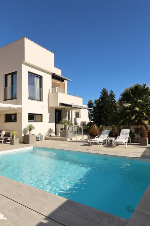 Villa - Sale - La Nucía - La Nucia Centro