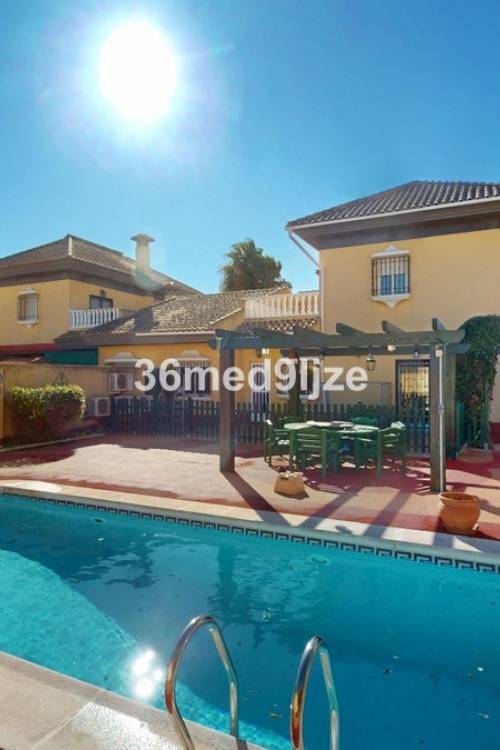 Villa - Sale - Los Alcázares - Los Alcazares Centro
