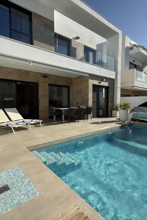 Villa - Sale - Los Montesinos - Los Montesinos Centro