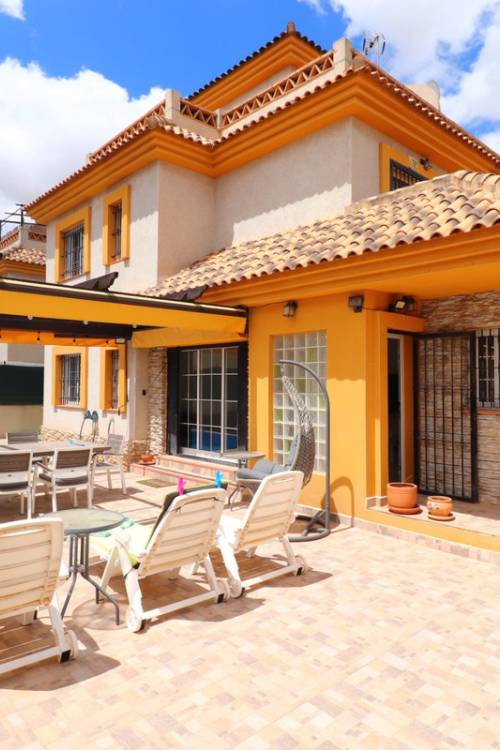 Villa - Sale - Los Montesinos - Los Montesinos Centro