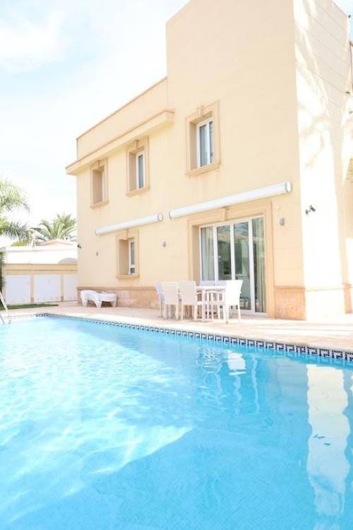 Villa - Sale - Orihuela - Cabo Roig
