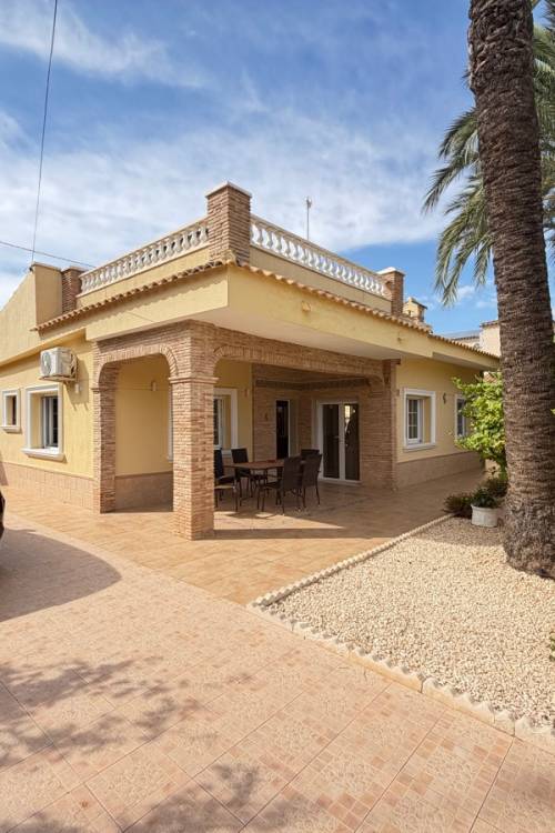 Villa - Sale - Orihuela - Cabo Roig