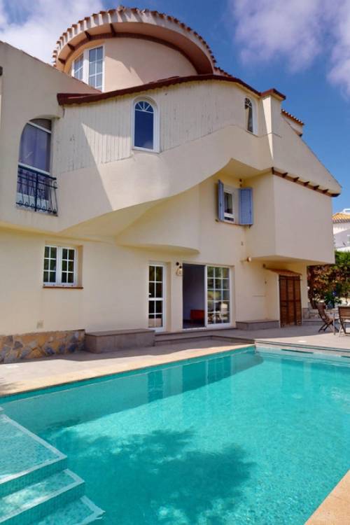 Villa - Sale - Orihuela - La Zenia