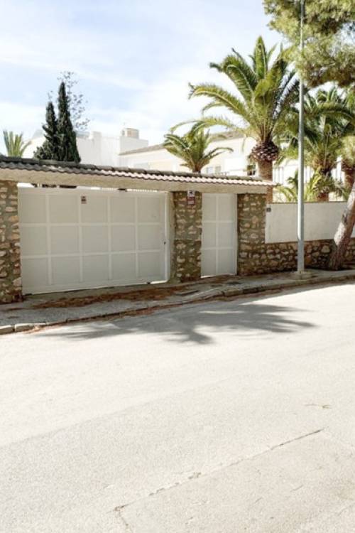 Villa - Sale - Orihuela - La Zenia