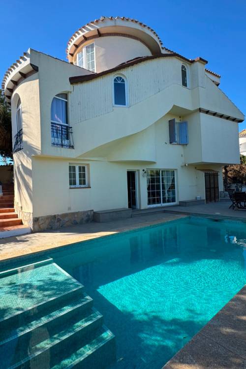 Villa - Sale - Orihuela - La Zenia