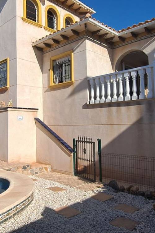 Villa - Sale - Orihuela - La Zenia