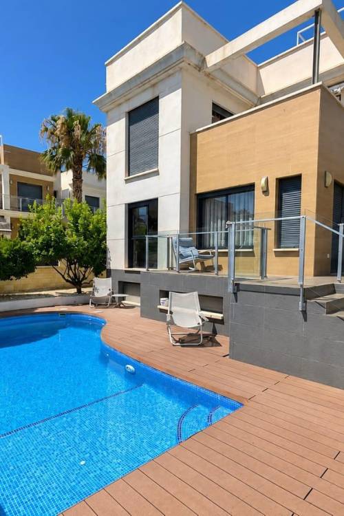 Villa - Sale - Orihuela - La Zenia