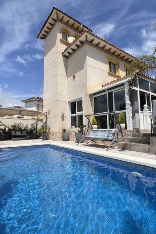 Villa - Sale - Orihuela - Orihuela Centro