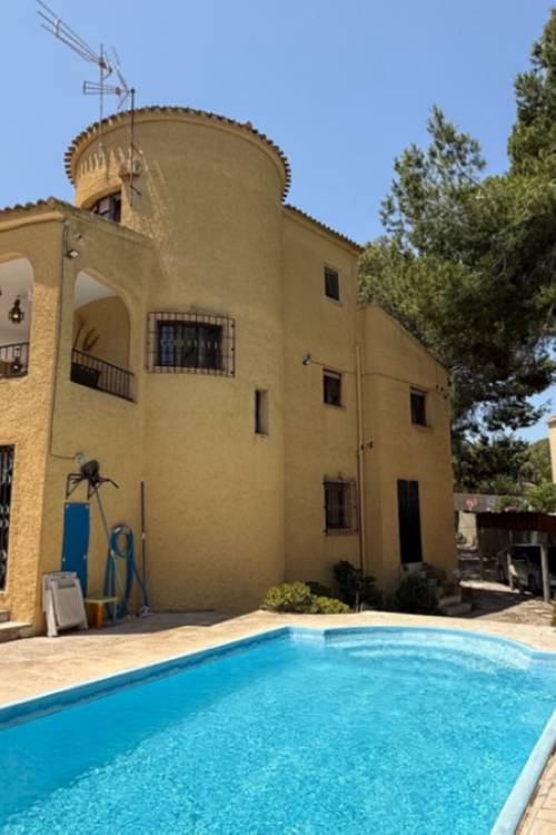 Villa - Sale - Orihuela - Orihuela Centro