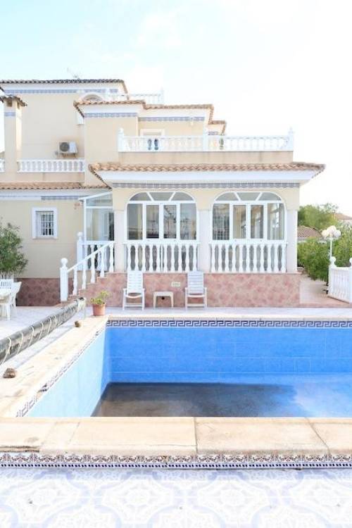 Villa - Sale - Orihuela - Orihuela Costa