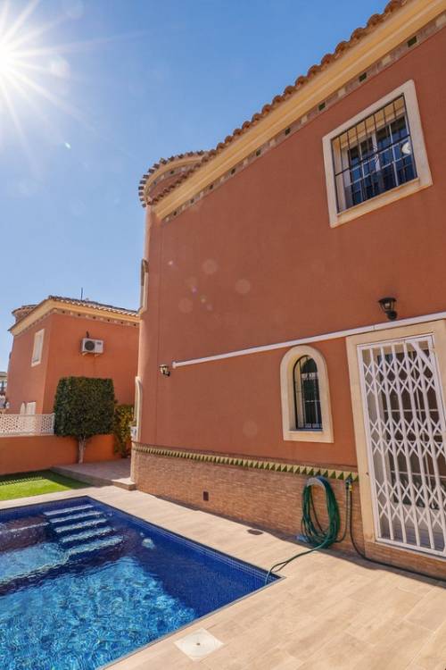Villa - Sale - Orihuela - Orihuela Costa