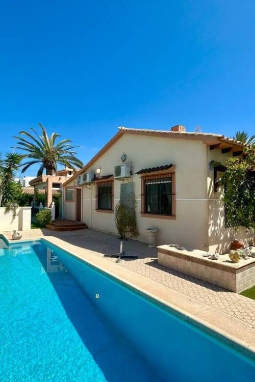 Villa - Sale - Orihuela - Orihuela Costa