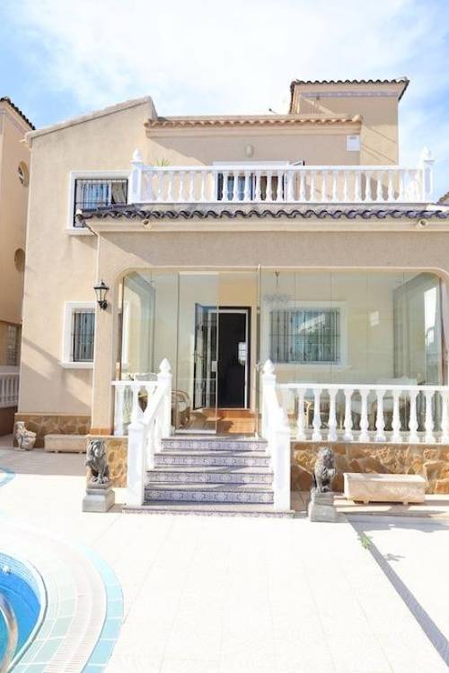 Villa - Sale - Orihuela - Orihuela Costa