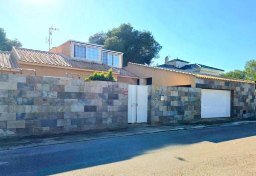 Villa - Sale - Orihuela - RO-59505