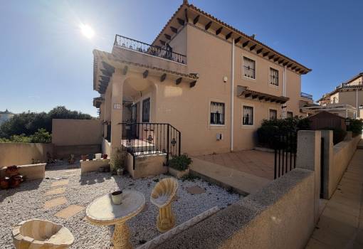 Villa - Sale - Orihuela - RO-71637
