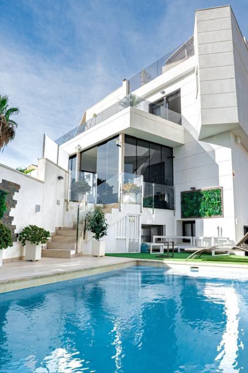 Villa - Sale - Orihuela - Villamartin