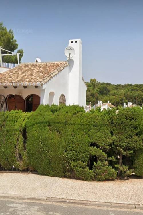 Villa - Sale - Orihuela - Villamartin